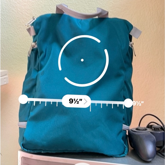 LL Bean Travel Tote Bag Like New - Picture 7 of 9